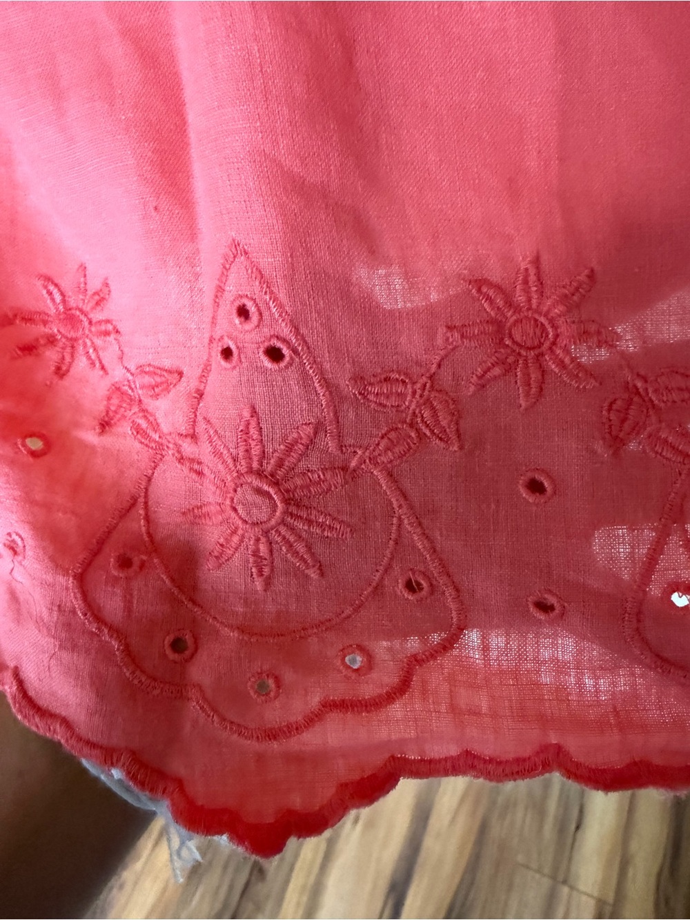Chico's 100% Linen Coral Embroidered Hem With Flutter-Sleeve Blouse - Picture 5 of 11